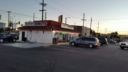 Donut Shop «Yummy Donuts», reviews and photos, 7555 Balboa Blvd, Van Nuys, CA 91406, USA