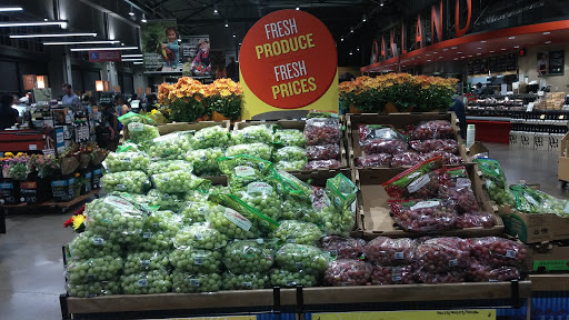 Grocery Store «Whole Foods Market», reviews and photos, 230 Bay Pl, Oakland, CA 94612, USA