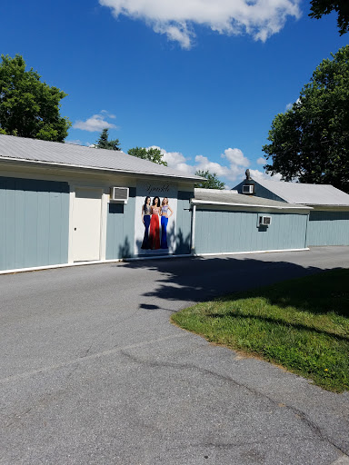 Bridal Shop «The Barn Bridal», reviews and photos, 1406 Sam Mason Rd, Bunker Hill, WV 25413, USA