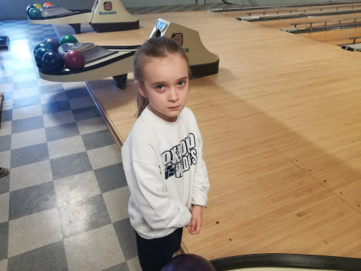 Bowling Alley «Collier Lanes», reviews and photos, 879 S Lapeer Rd, Oxford, MI 48371, USA