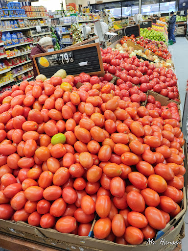 Grocery Store «City Fresh Market», reviews and photos, 3201 W Devon Ave, Chicago, IL 60659, USA