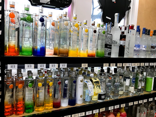 Liquor Store «Longhorn Liquor Store», reviews and photos, 223 NW Broad St, Murfreesboro, TN 37130, USA