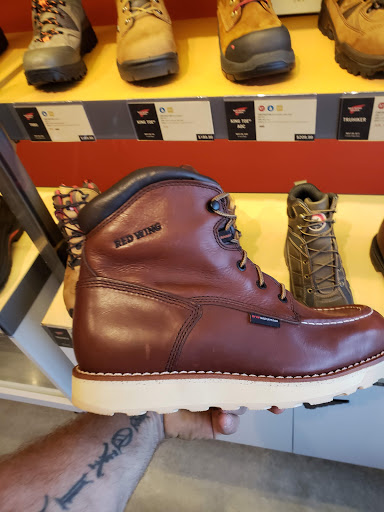 Shopping Mall «Towers Shopping Center», reviews and photos, 2207 Colonial Ave SW, Roanoke, VA 24015, USA