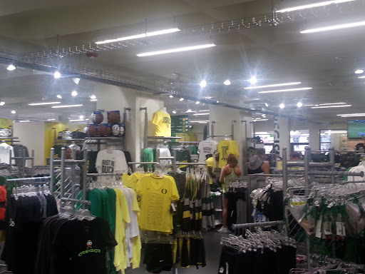 Book Store «The Duck Store - Campus», reviews and photos, 895 E 13th Ave, Eugene, OR 97401, USA