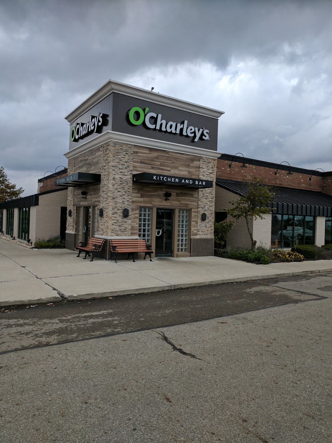 OCharleys Restaurant & Bar