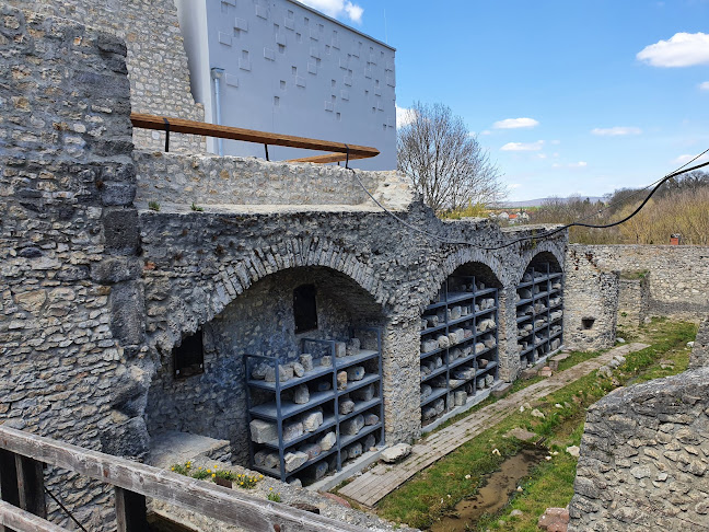 Comentarii opinii despre Nagyvázsonyi vár magastorony