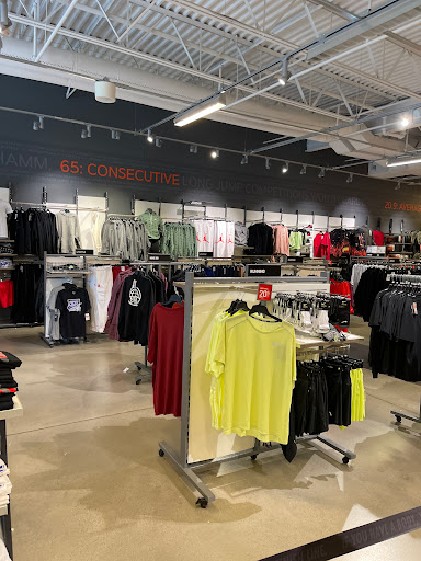 Sporting Goods Store «Nike Factory Store», reviews and photos, 1 Premium Outlet Blvd #699, Tinton Falls, NJ 07753, USA