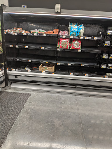 Supermarket «Walmart Neighborhood Market», reviews and photos, 444 W Grand St, Springfield, MO 65807, USA