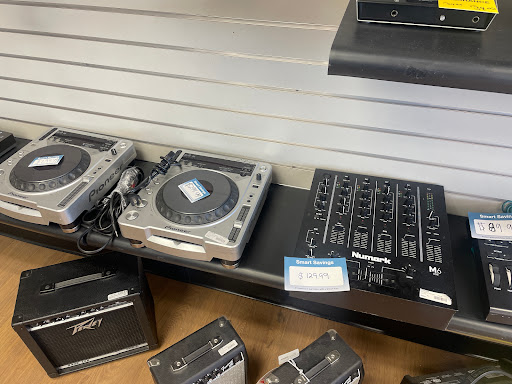 Pawn Shop «EZ Money Pawn», reviews and photos, 2050 W Guadalupe Rd, Mesa, AZ 85202, USA