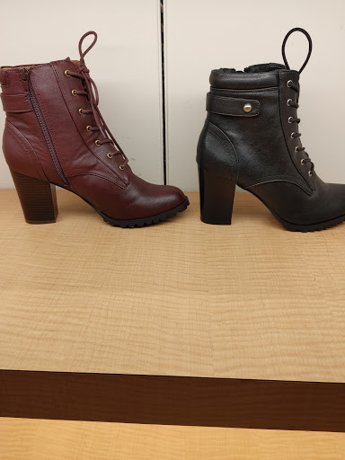 Stores to buy women's leather boots Pittsburgh