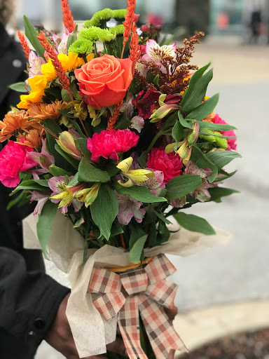 Florist «Roses are Red Flower Boutique», reviews and photos, 9303 S Halsted St, Chicago, IL 60620, USA