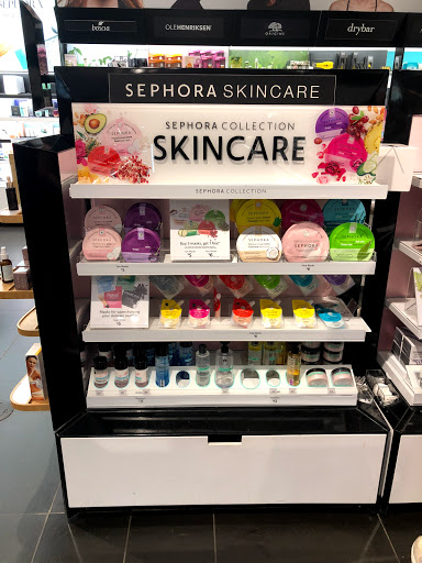 Cosmetics Store «SEPHORA», reviews and photos, 1 Garden State Plaza Blvd, Paramus, NJ 07652, USA