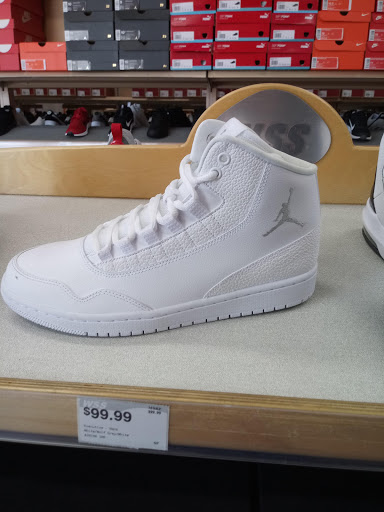 Shoe Store «WSS», reviews and photos, 1700 S Garey Ave, Pomona, CA 91766, USA