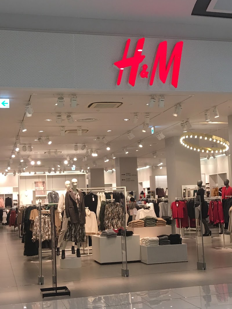 H&M イオンモールつくば店