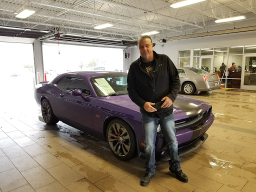 Car Dealer «Mike Brown Chrysler Dodge Jeep», reviews and photos, 4970 E Hwy 377, Granbury, TX 76049, USA