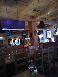 Atmosphère du Restaurant La Caleche Rmt SARL à La Clusaz - n°18