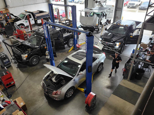 Auto Repair Shop «B & B Auto Services», reviews and photos, 1089 Gravois Rd, Fenton, MO 63026, USA