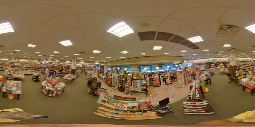 Book Store «Barnes & Noble», reviews and photos, 4010 S Tamiami Trail, Sarasota, FL 34231, USA