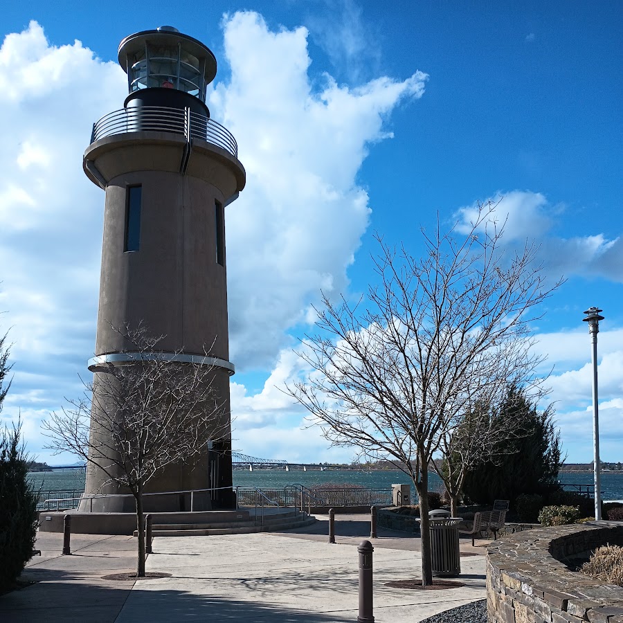 Clover Island Lighthouse