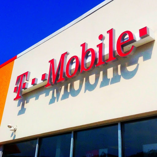 Cell Phone Store «T-Mobile», reviews and photos, 3905 W Oakland Park Blvd, Lauderdale Lakes, FL 33319, USA