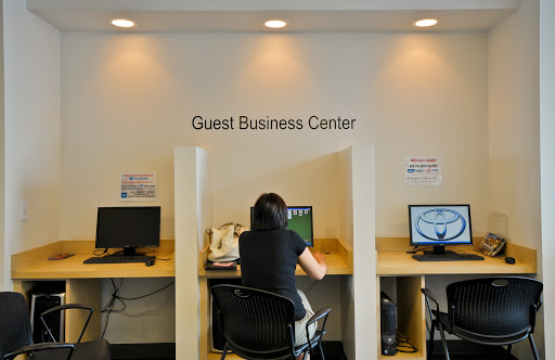 Toyota Dealer «Kings Toyota», reviews and photos, 9500 Kings Auto Mall Rd, Cincinnati, OH 45249, USA