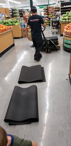 Grocery Store «Valley Marketplace Simi Valley», reviews and photos, 1117 E Los Angeles Ave, Simi Valley, CA 93065, USA