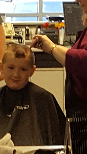 Hair Salon «Great Clips», reviews and photos, 3030 W Broadway #2, Council Bluffs, IA 51501, USA