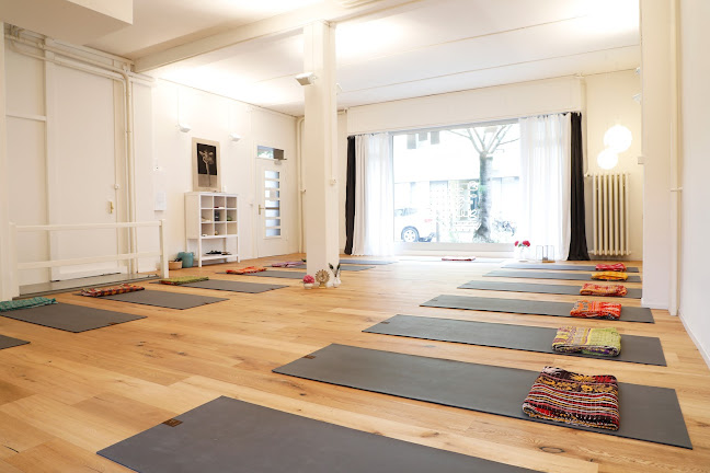 Sattva Yoga, Ayurveda, plant based Kitchen, Erlachstrasse 26, 8003 Zürich, Schweiz