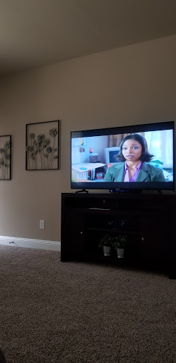 Outlet Store «Rooms To Go Outlet Furniture Store - Grand Prairie», reviews and photos, 2725 TX-360 #100, Grand Prairie, TX 75052, USA