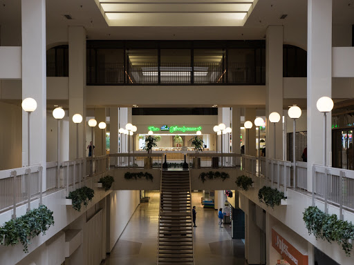 Main Place Mall, 350 Main St, Buffalo, NY 14202, USA, 