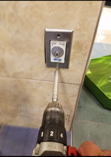 Locksmith «Florida Lock Doctor», reviews and photos, 1430 W Busch Blvd Suite D, Tampa, FL 33612, USA