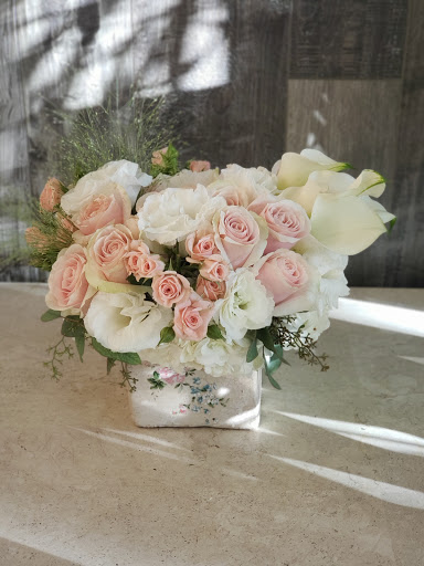 Florist «Desert Rose Florist», reviews and photos, 1000 S Rampart #5, Las Vegas, NV 89145, USA