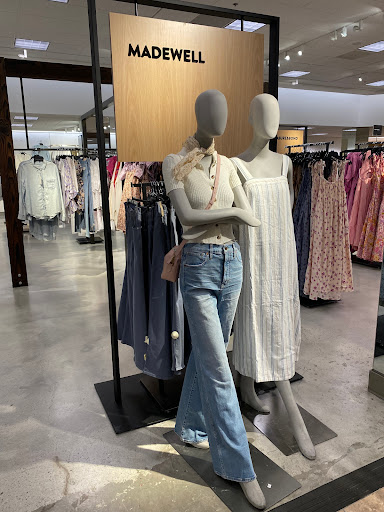 Department Store «Nordstrom Hillsdale Shopping Center», reviews and photos, 130 E Sailer Dr, San Mateo, CA 94403, USA