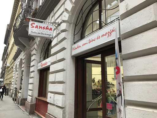 Boltokban melegítőnadrágot vásárolni Budapest