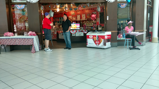 Shopping Mall «West Oaks Mall», reviews and photos, 9401 W Colonial Dr, Ocoee, FL 34761, USA