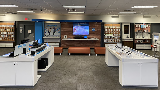 Cell Phone Store «AT&T», reviews and photos, 709 Lewis And Clark Parkway, Clarksville, IN 47129, USA