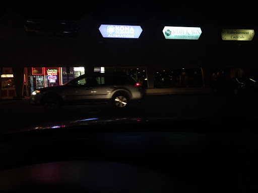 Tobacco Shop «Amsterdam Smoke Shop», reviews and photos, 5901 Warner Ave, Huntington Beach, CA 92649, USA