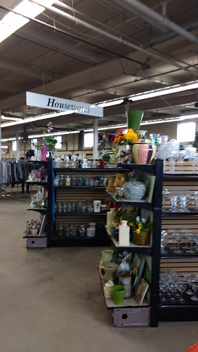 Thrift Store «The Salvation Army Family Store & Donation Center», reviews and photos, 1621 S State St, Ann Arbor, MI 48104, USA