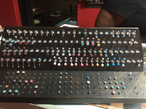 Tattoo Shop «Mr. Williams Tattoo Co.», reviews and photos, 216 E Main St, Tavares, FL 32778, USA