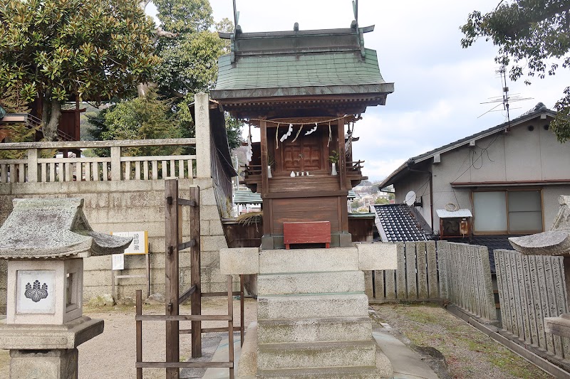 高御倉神社