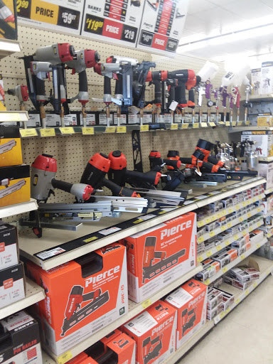 Hardware Store «Harbor Freight Tools», reviews and photos, 2605 Main St # C, Tupelo, MS 38801, USA