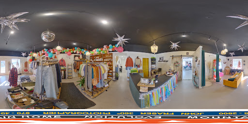 Beauty Salon «Shabby 2 Chic Salon And Boutique», reviews and photos, 940 E 9th St, Mountain Home, AR 72653, USA