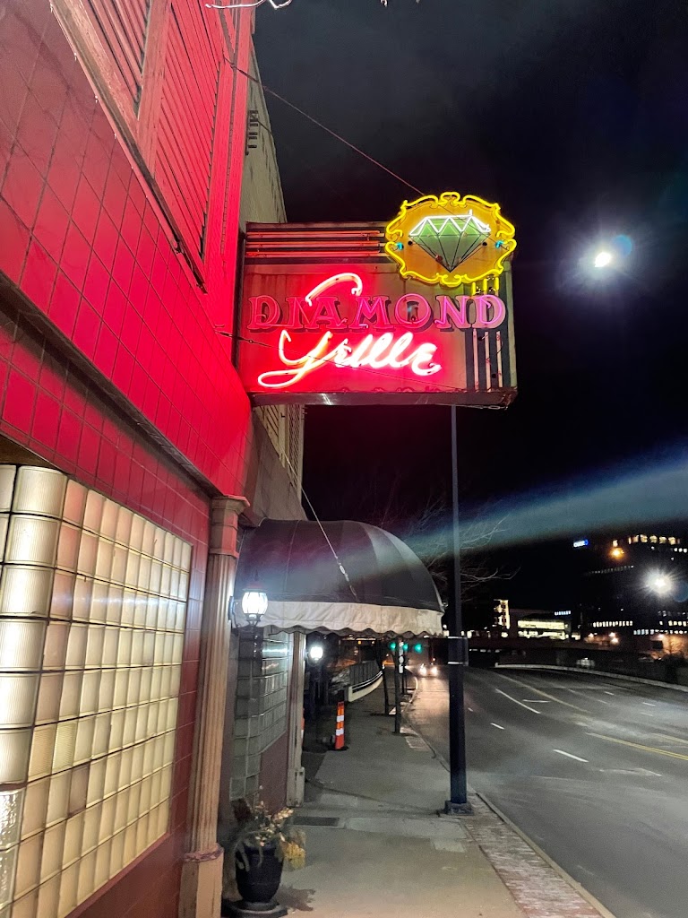 Diamond Grille Akron, OH 44308 Menu, Reviews, Hours & Contact