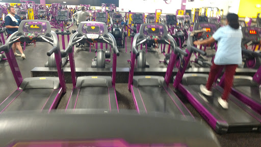 Shopping Mall «Cary Village Square Shopping Center», reviews and photos, 657 Cary Towne Blvd, Cary, NC 27511, USA