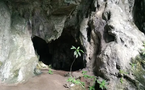 Khao Phueng Cave image