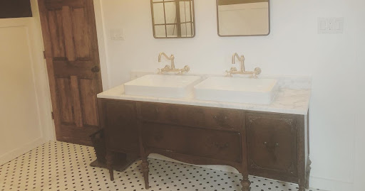 Thrift Store «Barn Auction House», reviews and photos, 440 W Chester Pike, Ridley Park, PA 19078, USA