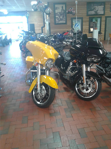 Shopping Mall «Freedom Village Shopping Center», reviews and photos, 1039 Alleghany St, Charlotte, NC 28208, USA