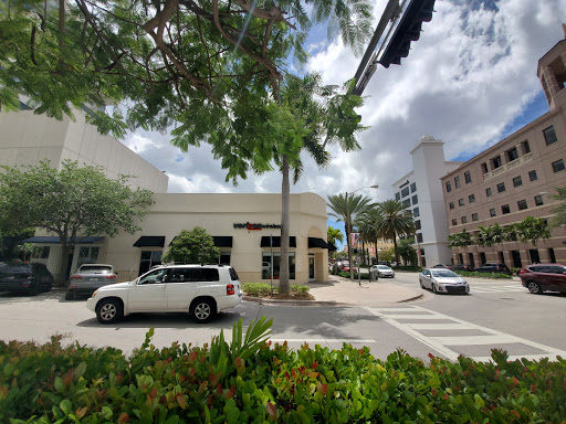 Cell Phone Store «Verizon», reviews and photos, 2201 Ponce De Leon Blvd, Coral Gables, FL 33134, USA