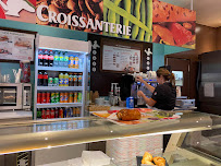 Atmosphère du Sandwicherie La Croissanterie à Brétigny-sur-Orge - n°4