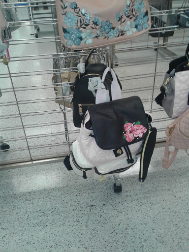 Clothing Store «Ross Dress for Less», reviews and photos, 3001 W Cheltenham Ave, Wyncote, PA 19095, USA